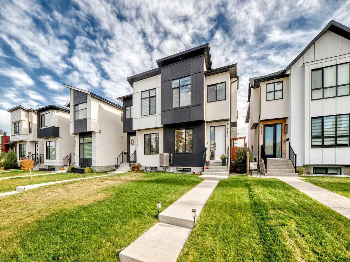 4510 72 Street NW Calgary AB T3B 2L4 | MLS #A2351554 MLS #A2351554 image #0