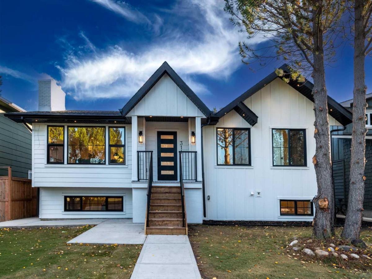 311 parkglen Crescent SE Calgary AB T2V 4M4 | MLS #A2352375 MLS #A2352375 image #0