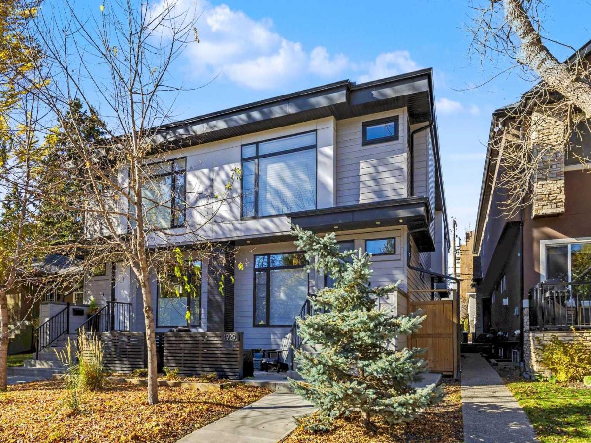 2, 1929 36 Street SW Calgary AB T3E 2Y8 | MLS #A2352479 MLS #A2352479 image #0
