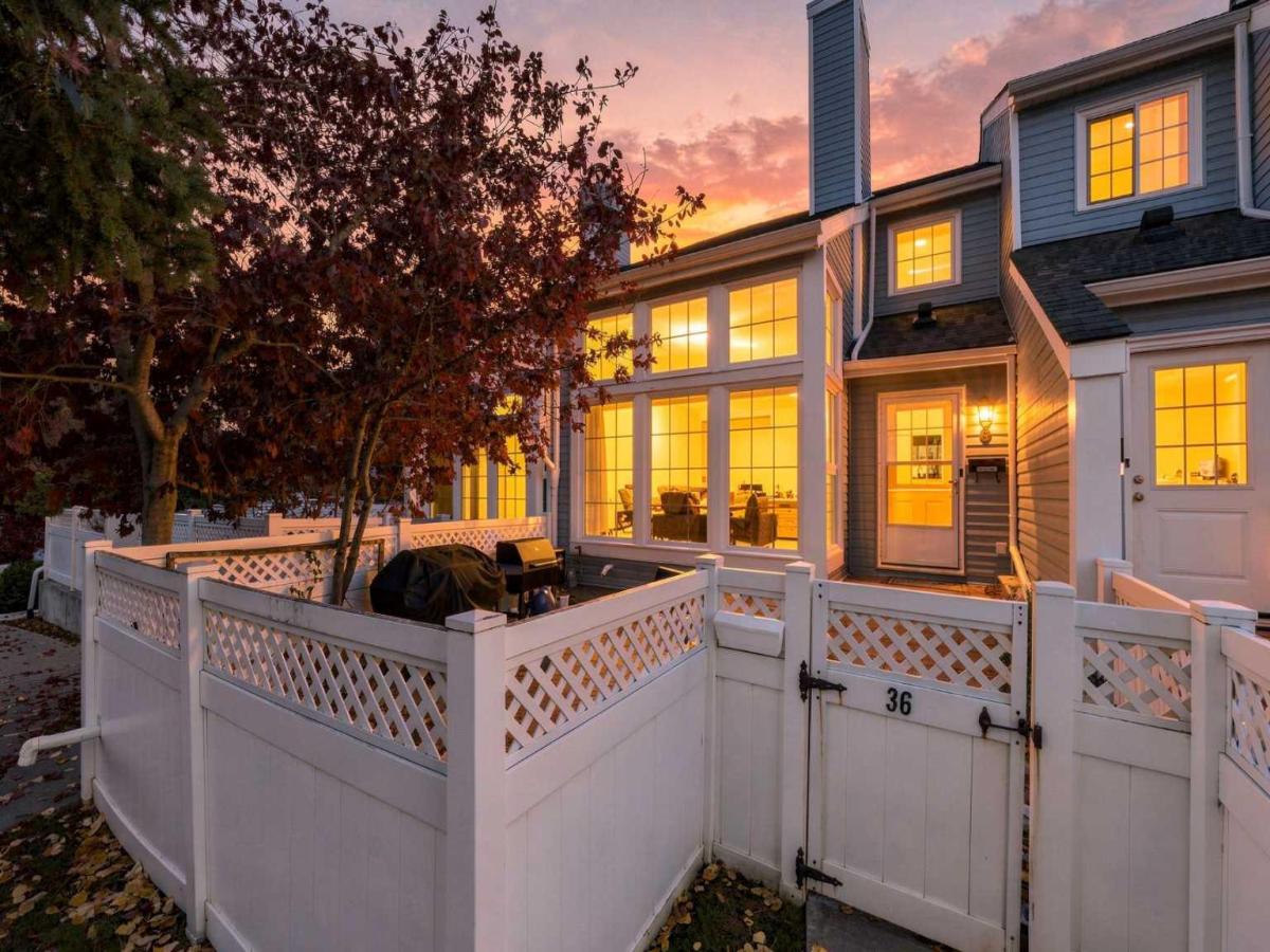 36, 28 Berwick Crescent NW Calgary AB T3K 1Y7 | MLS #A2352632 MLS #A2352632 image #0