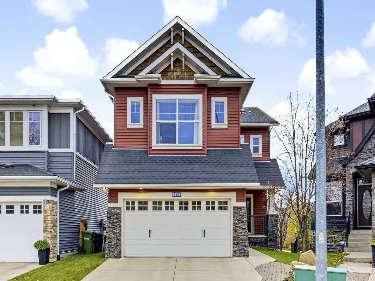 680 Coopers Square SW Airdrie AB T4B 0G7 | MLS #A2352896 MLS #A2352896 image #0