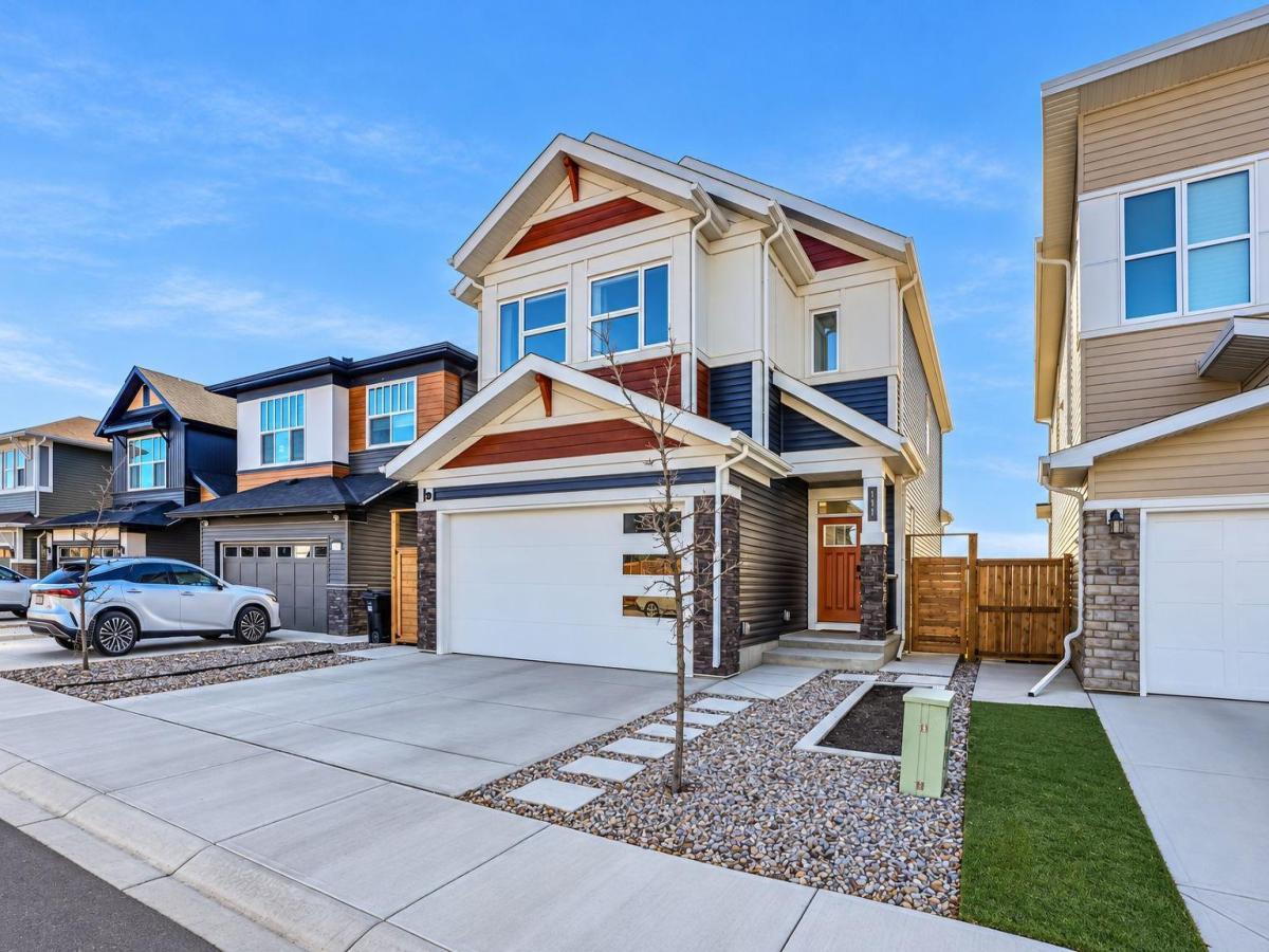 111 SETONSTONE Landing SE Calgary AB T3M3R4 | MLS #A2353067 MLS #A2353067 image #0