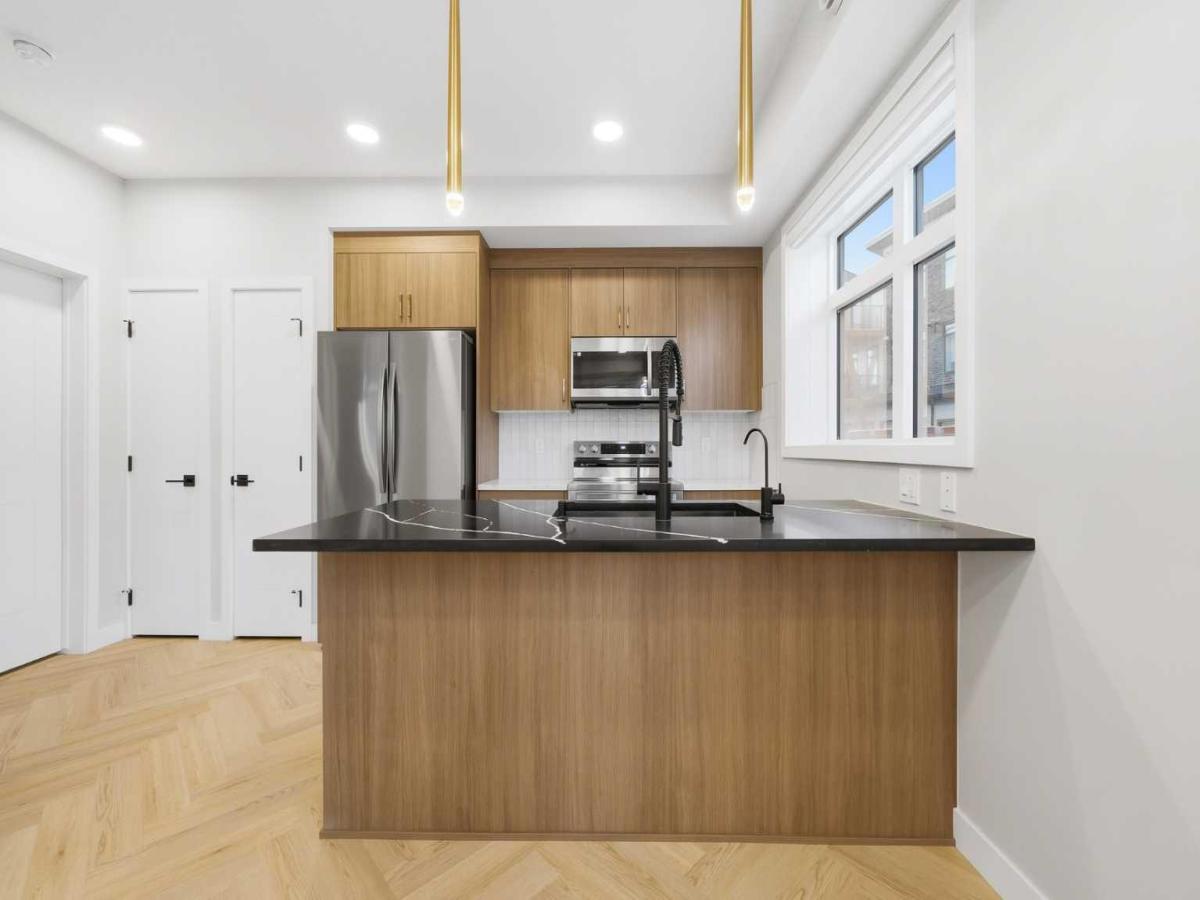 Seton MLS #A2354860 image #0