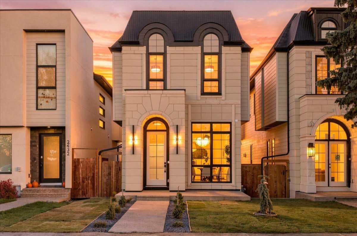 2430 30 Avenue SW Calgary AB T2T 1R9 | MLS #A2354944 MLS #A2354944 image #0