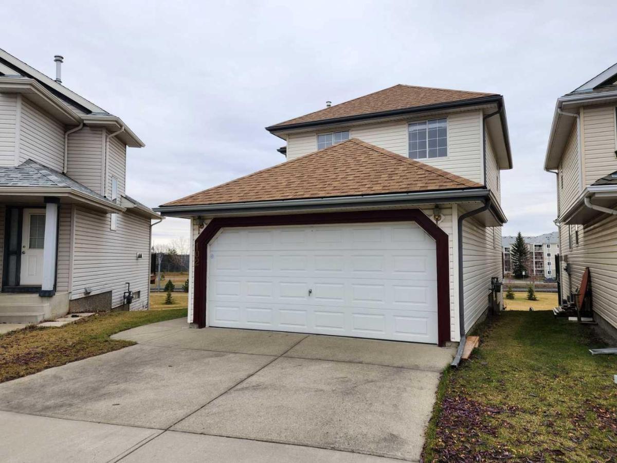 102 Somervale Green SW Calgary AB T2Y 3K1 | MLS #A2354951 MLS #A2354951 image #0