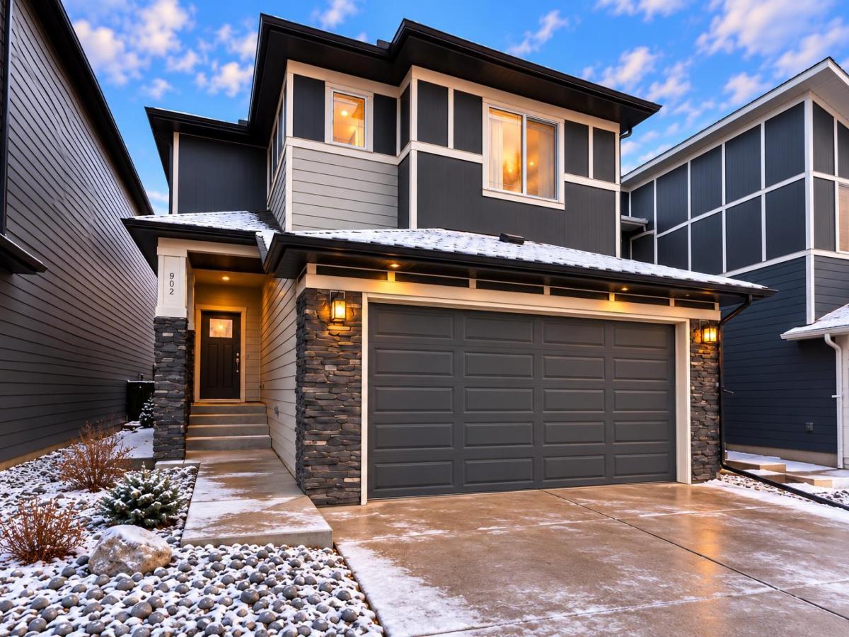 Alpine Park MLS #A2355610 image #0