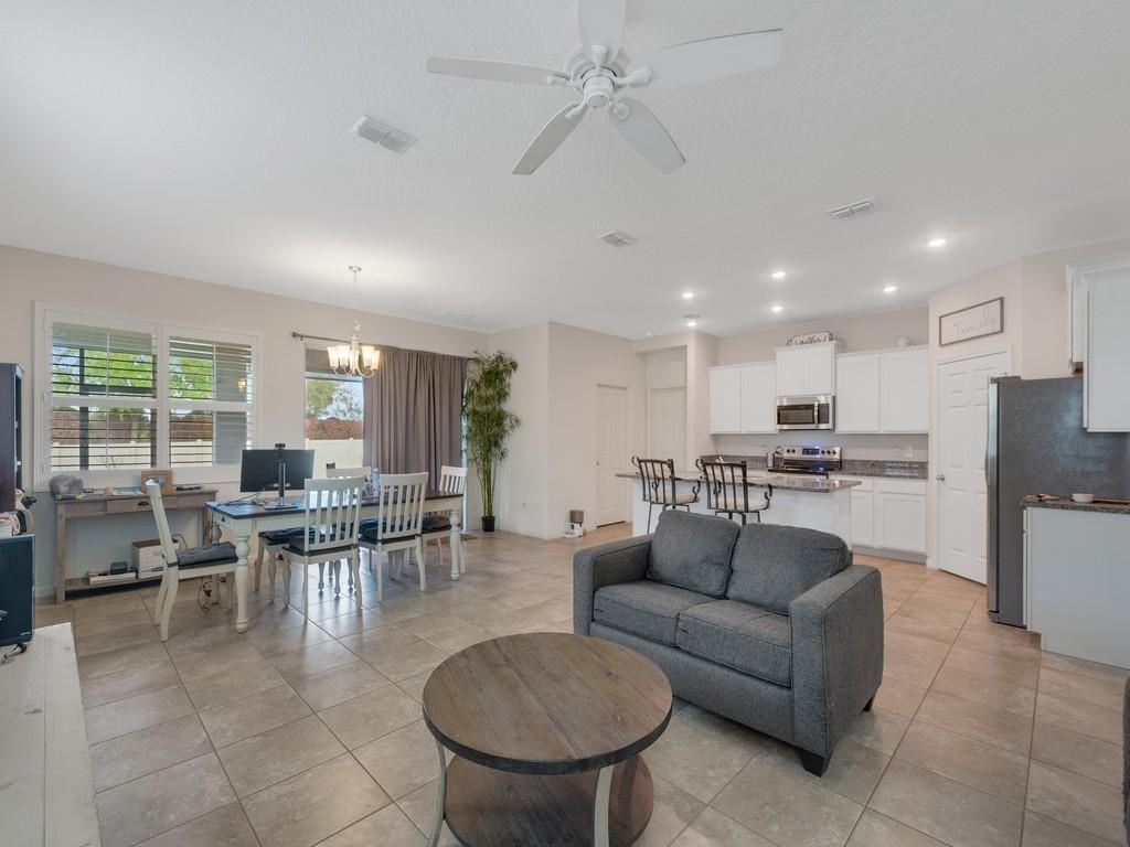 MLS #295943 image #0