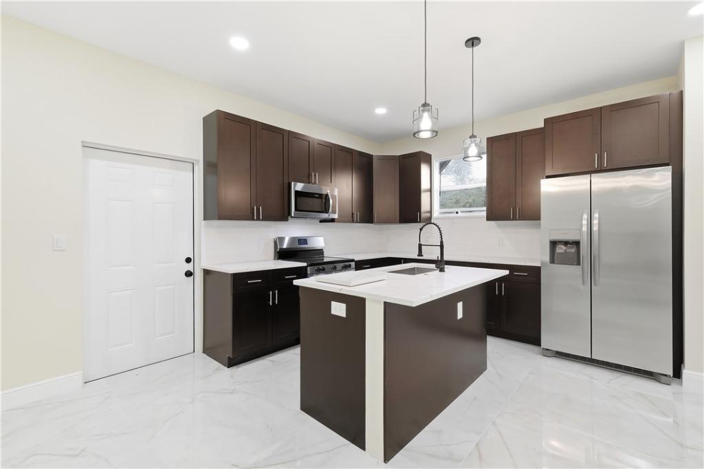 MLS #296505 image #0
