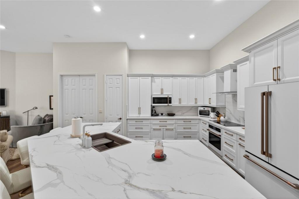 MLS #296832 image #0