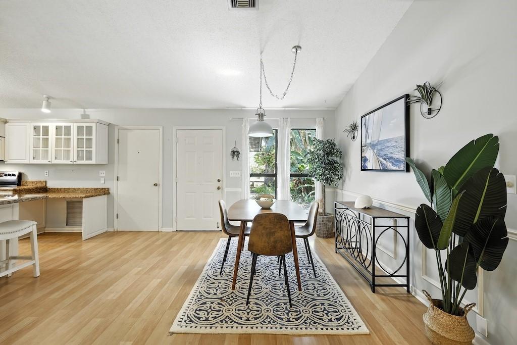 MLS #298628 image #0