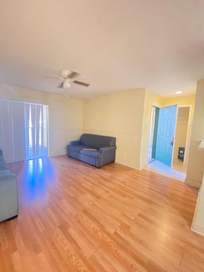 MLS #RX-10933229 image #0