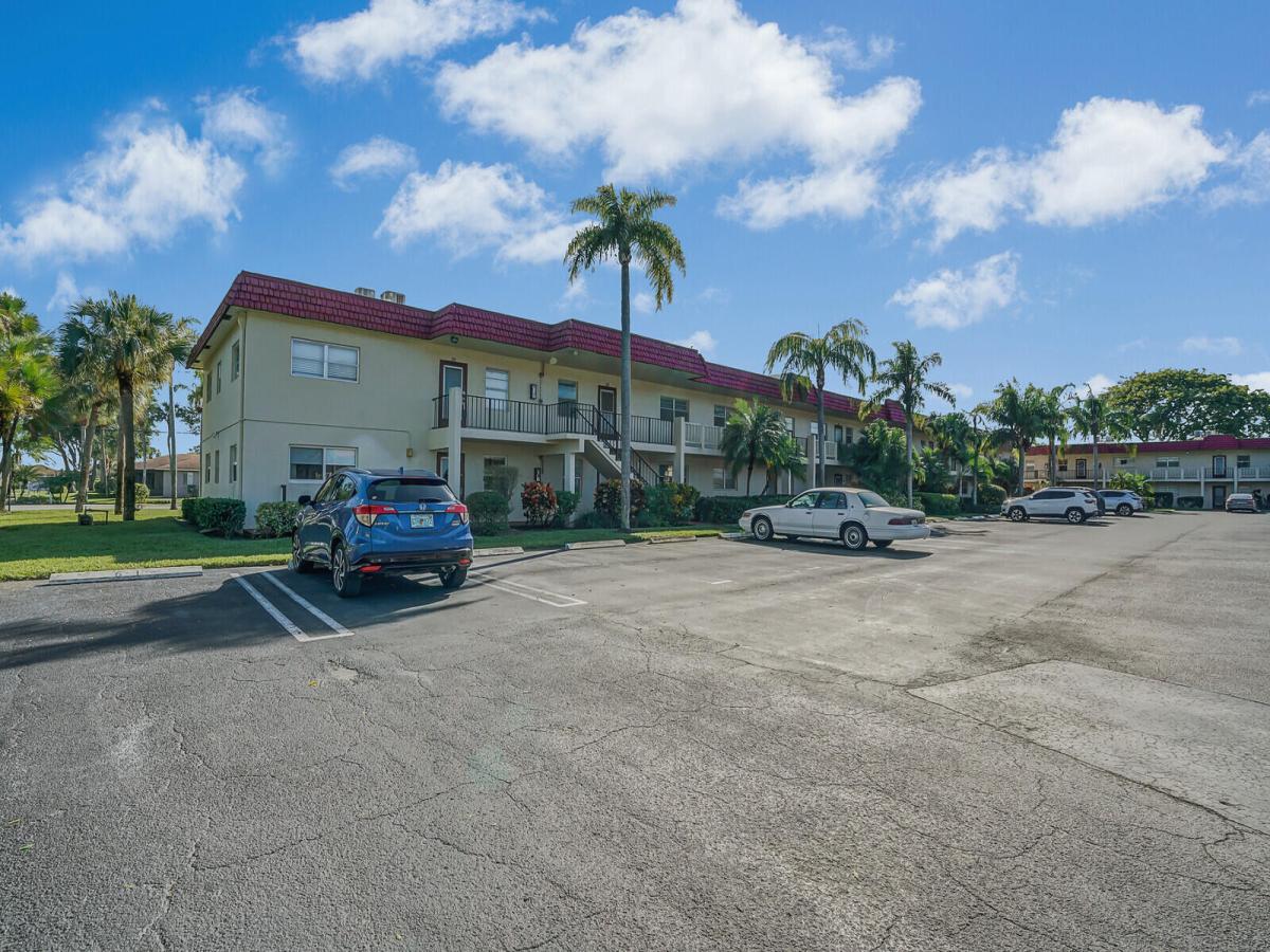 MLS #RX-10949486 image #0