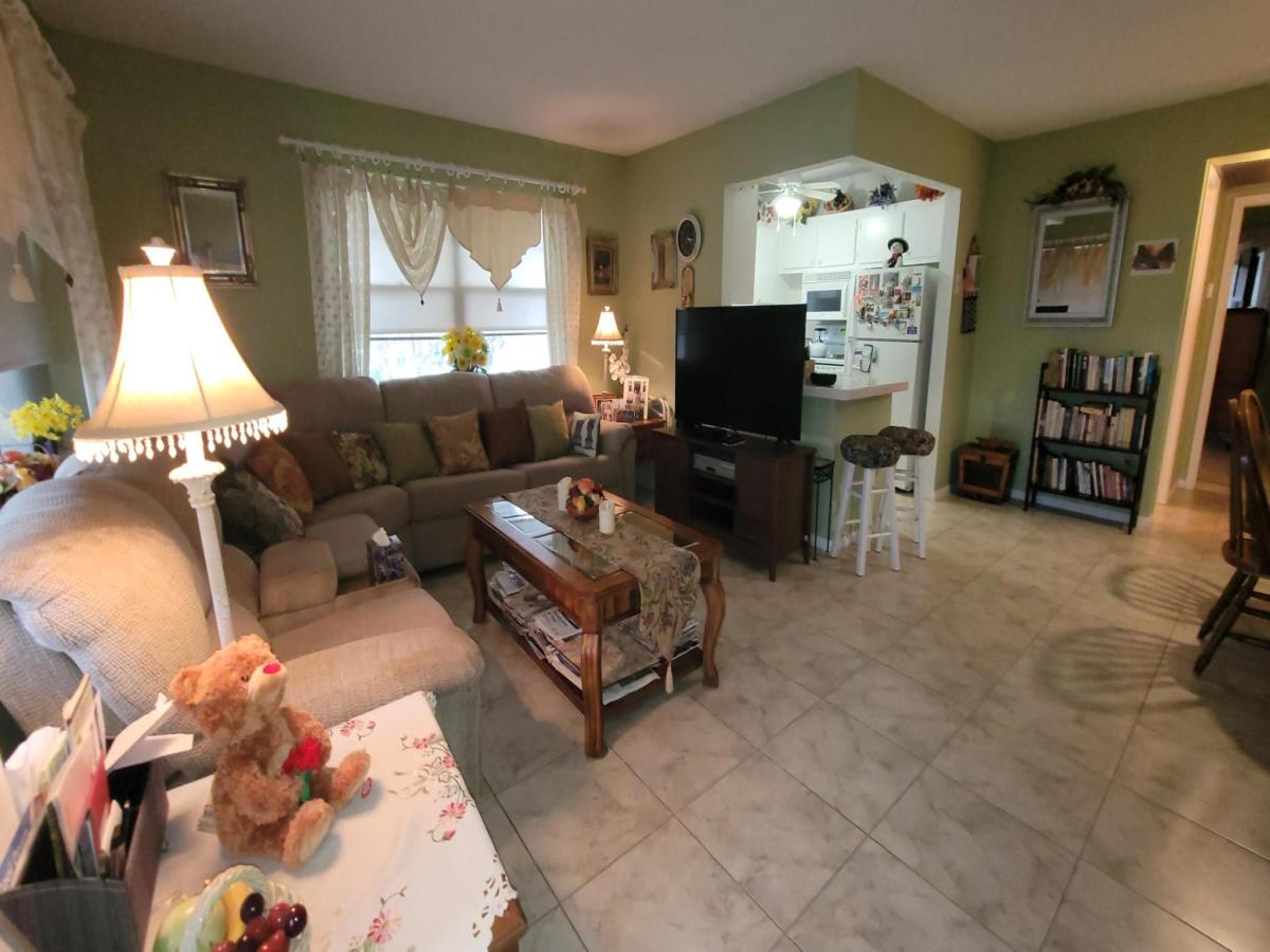 MLS #RX-10950317 image #0