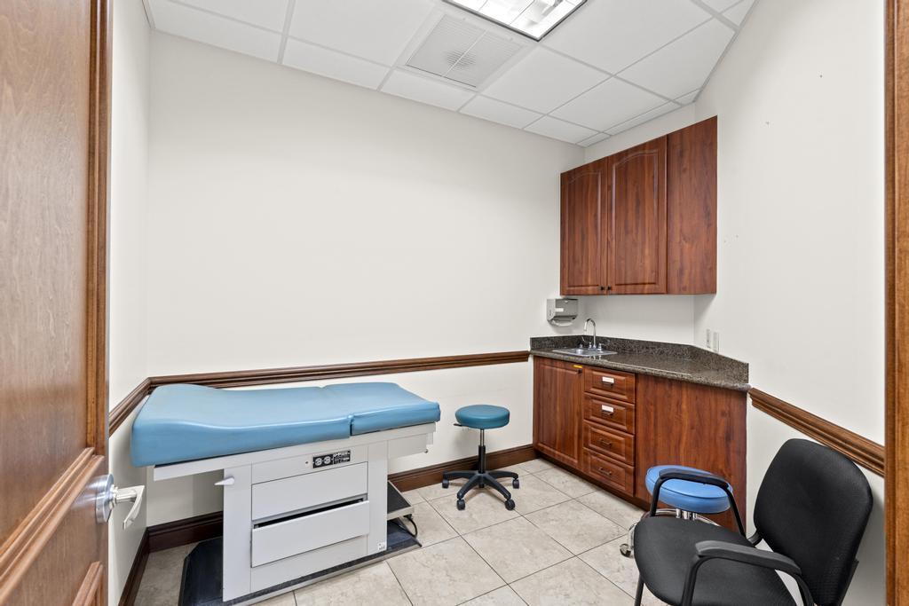 MLS #RX-11009814 image #0
