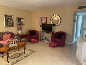 MLS #RX-11040167 image #0