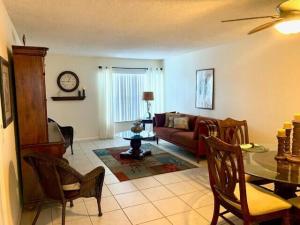 MLS #RX-11042176 image #0