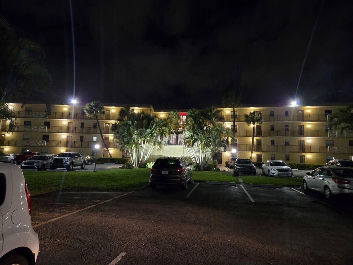 MLS #RX-11044331 image #0