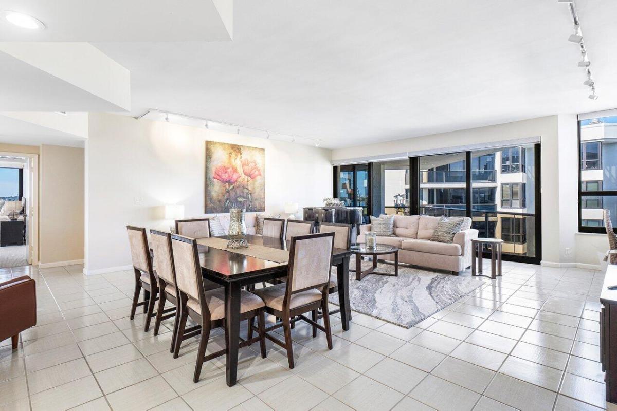 MLS #RX-11045567 image #0