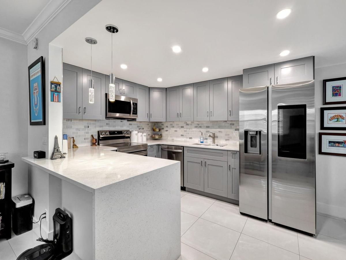 MLS #RX-11046259 image #0