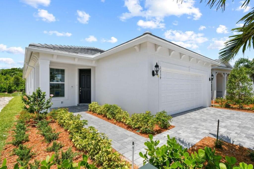 MLS #RX-11047178 image #0