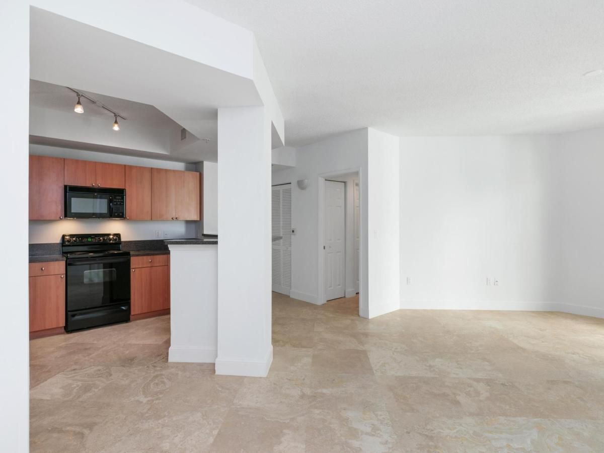 MLS #RX-11050312 image #0