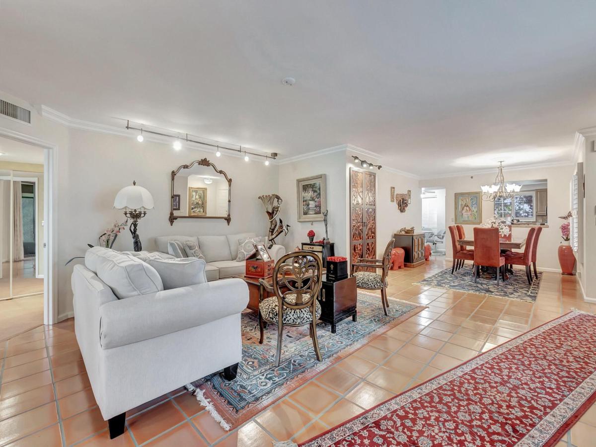 MLS #RX-11050425 image #0