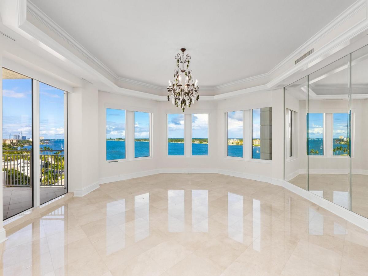 MLS #RX-11050541 image #0