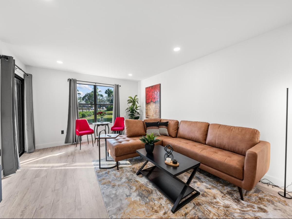 MLS #RX-11052127 image #0