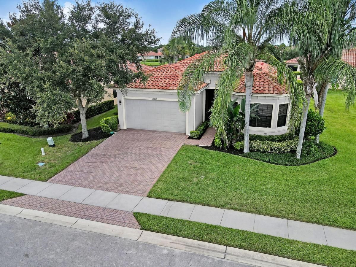 MLS #RX-11053636 image #0