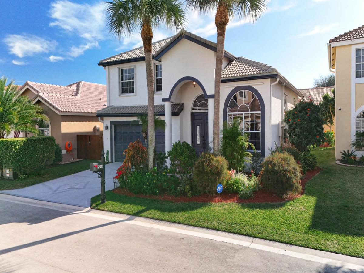 MLS #RX-11057087 image #0