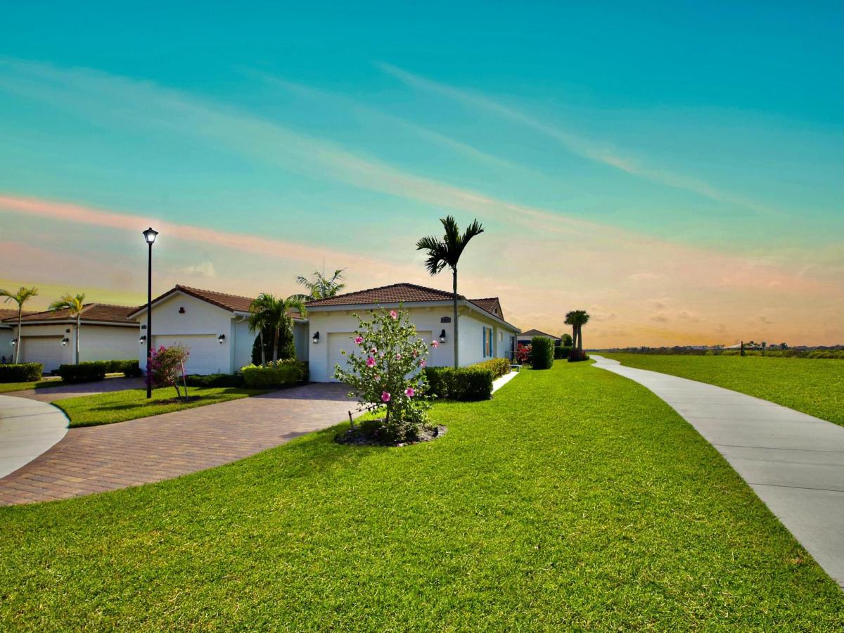 MLS #RX-11059584 image #0