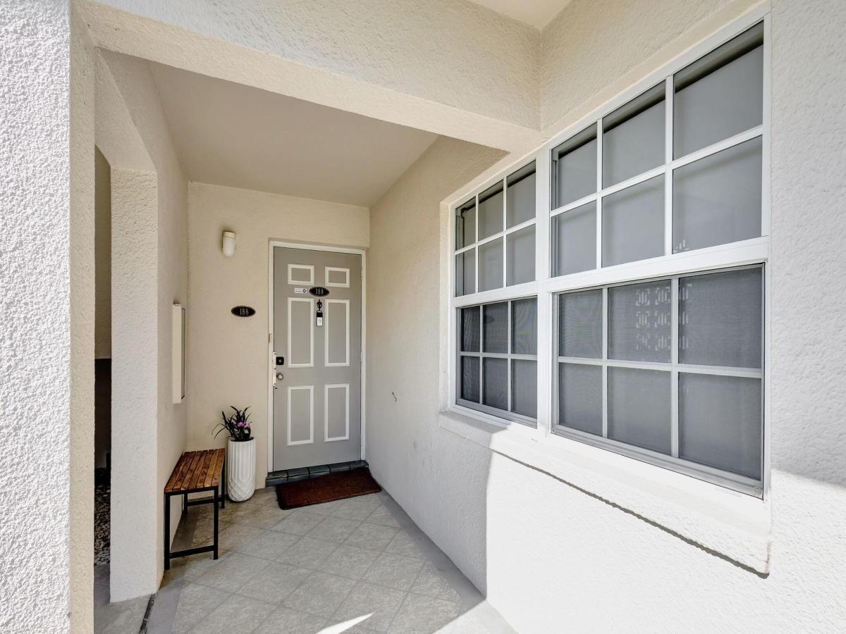 MLS #RX-11060105 image #0