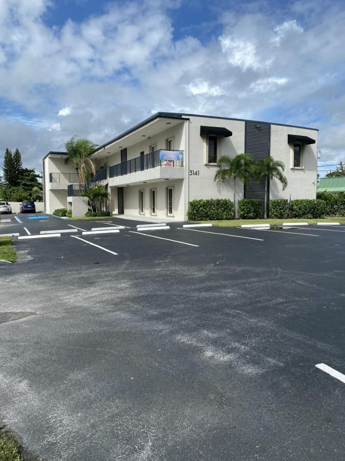 MLS #RX-10743616 image #0