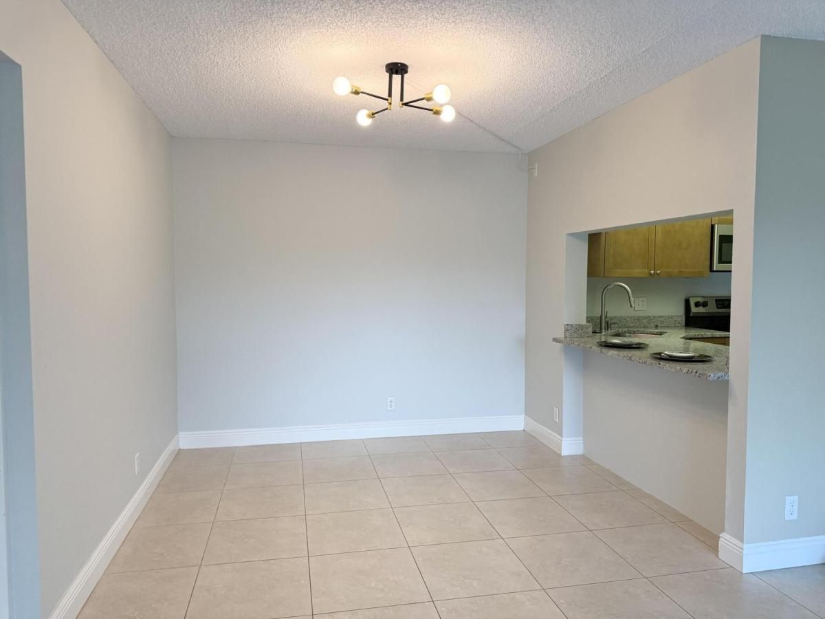MLS #RX-11065852 image #0
