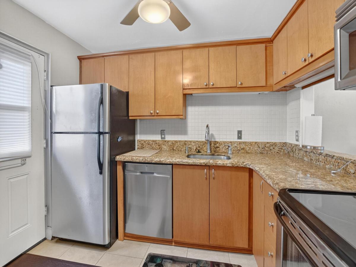 MLS #RX-10684659 image #0