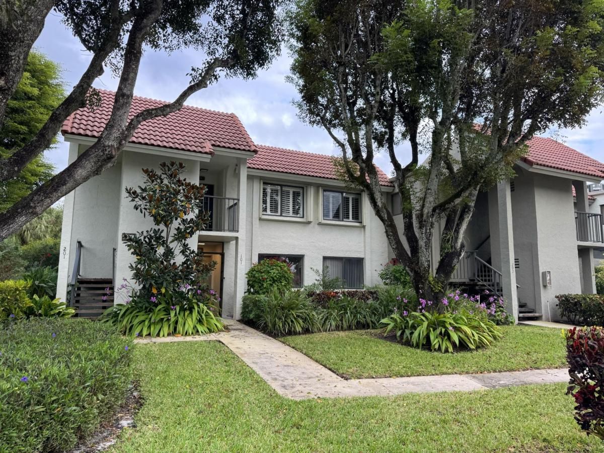 MLS #RX-11071520 image #0