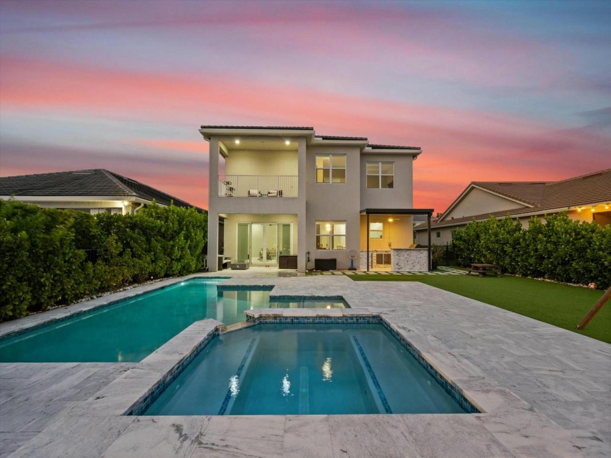 MLS #RX-11072260 image #0