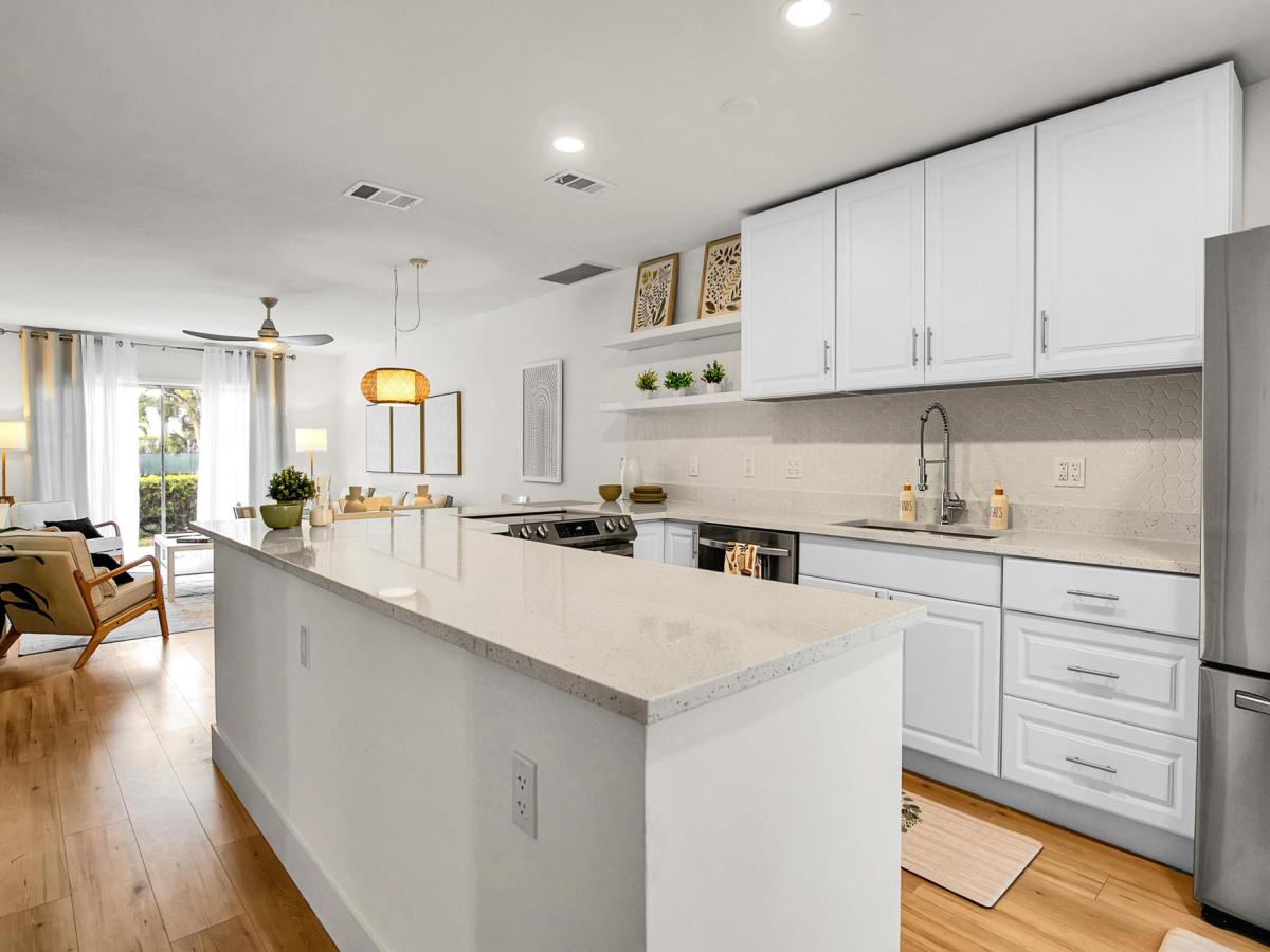 MLS #RX-11072538 image #0