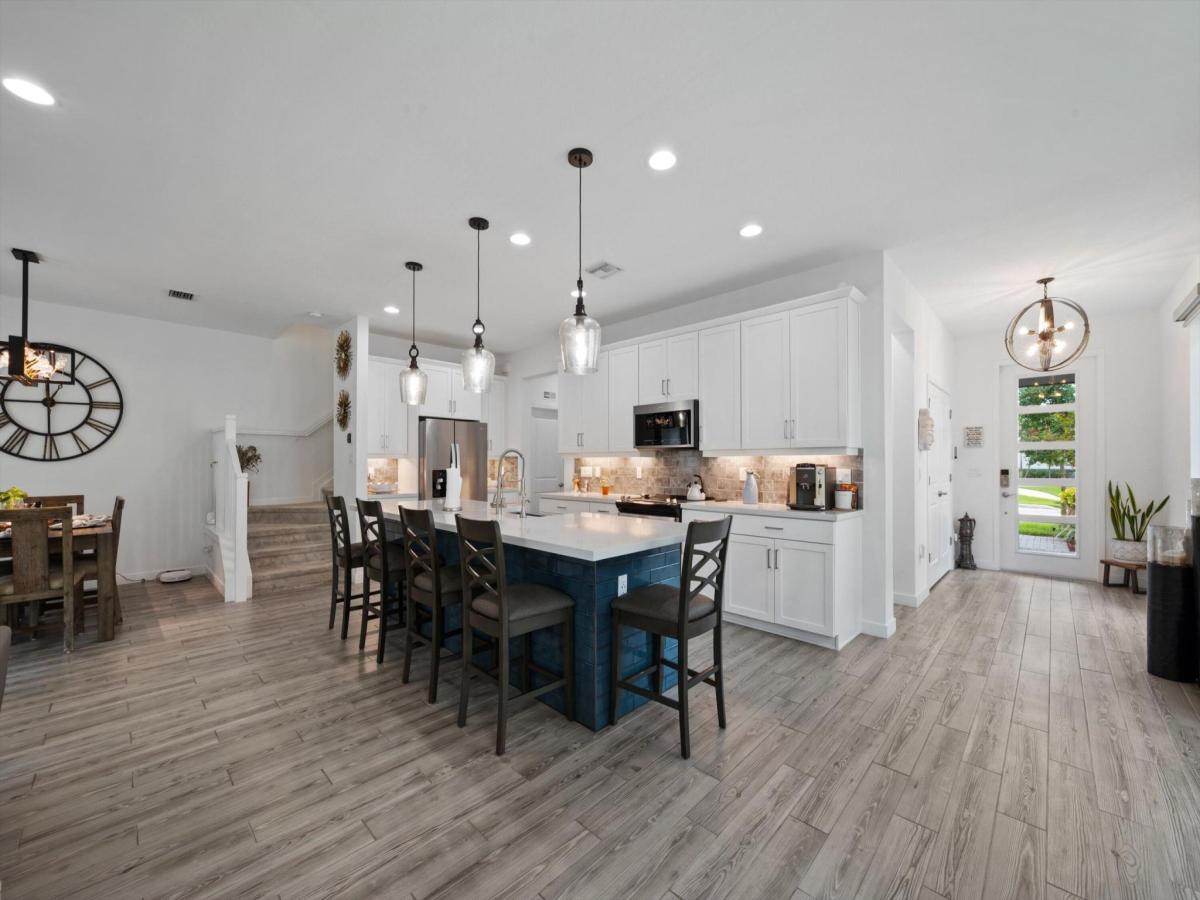 MLS #RX-11072722 image #0