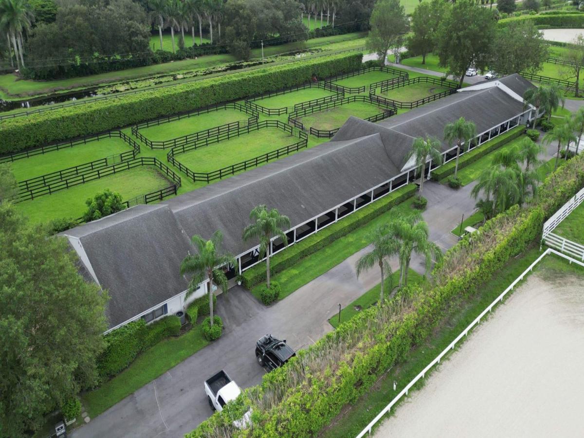 MLS #RX-11073077 image #0