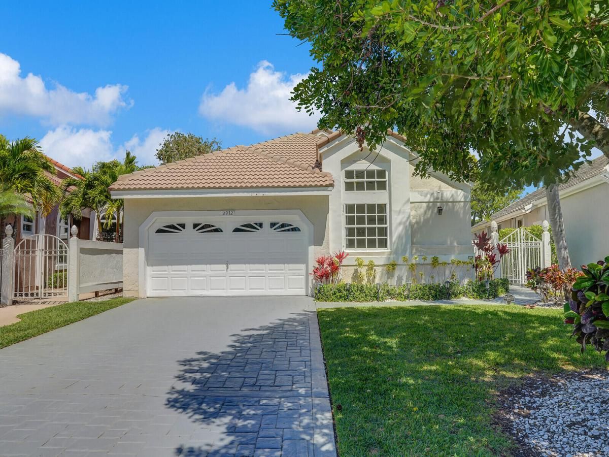 MLS #RX-11073153 image #0