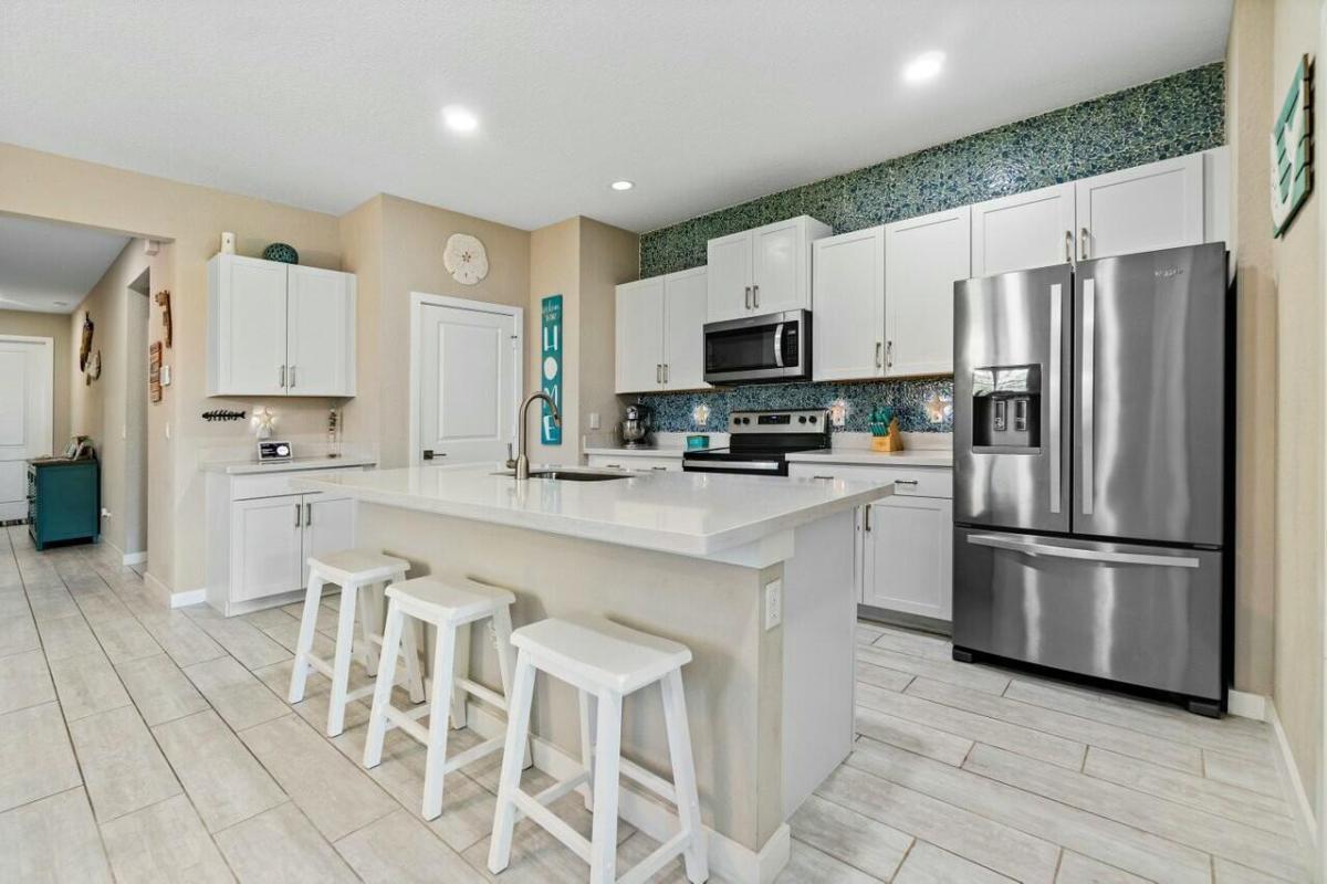 MLS #RX-11073181 image #0