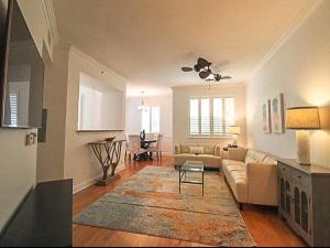 MLS #RX-11073691 image #0