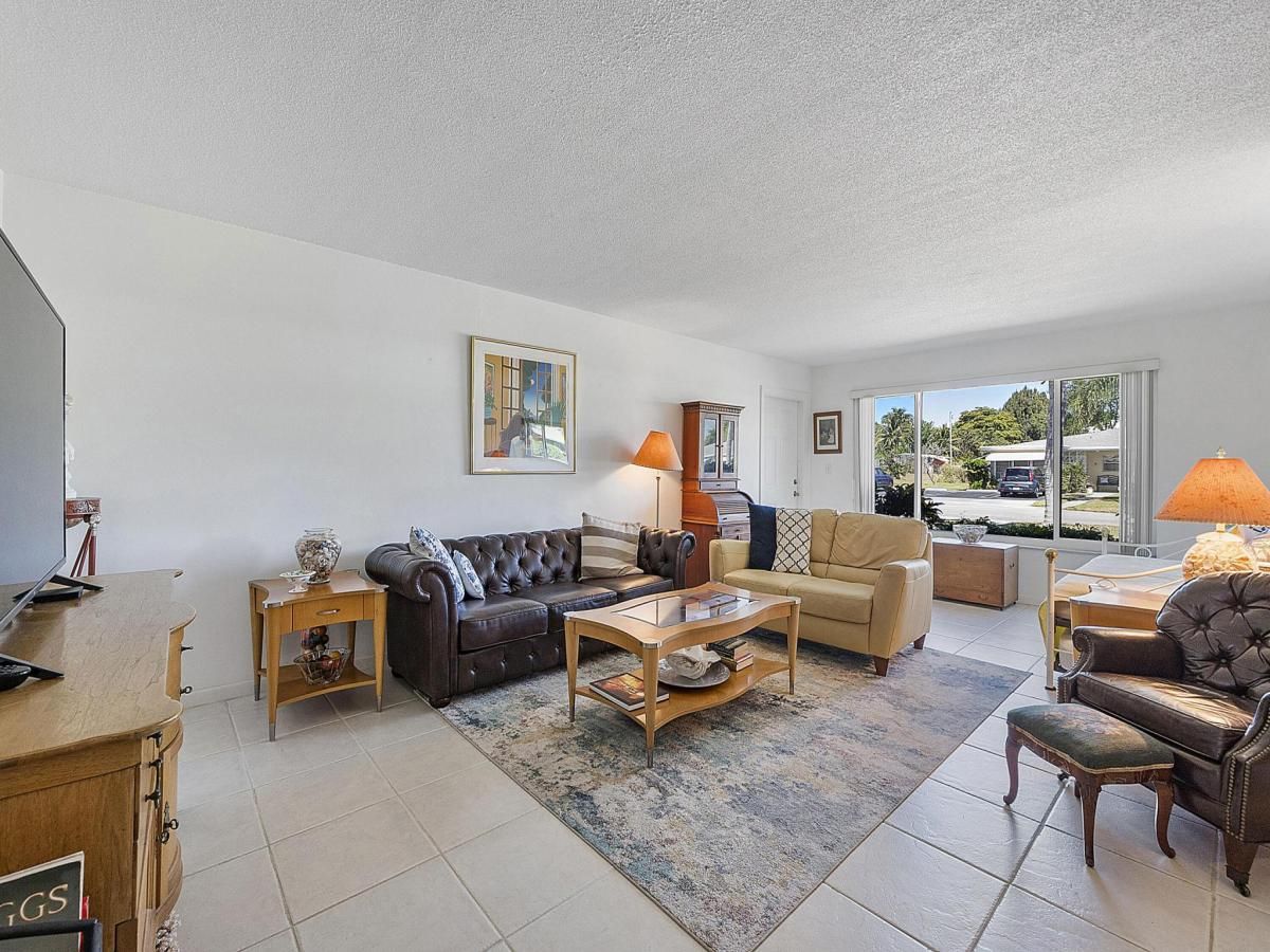 MLS #RX-11074788 image #0