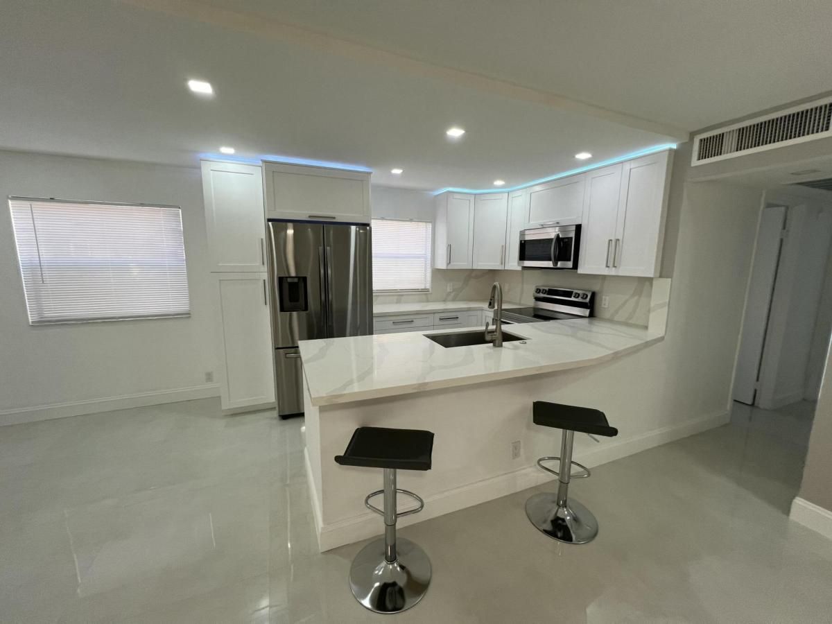 MLS #RX-11074918 image #0