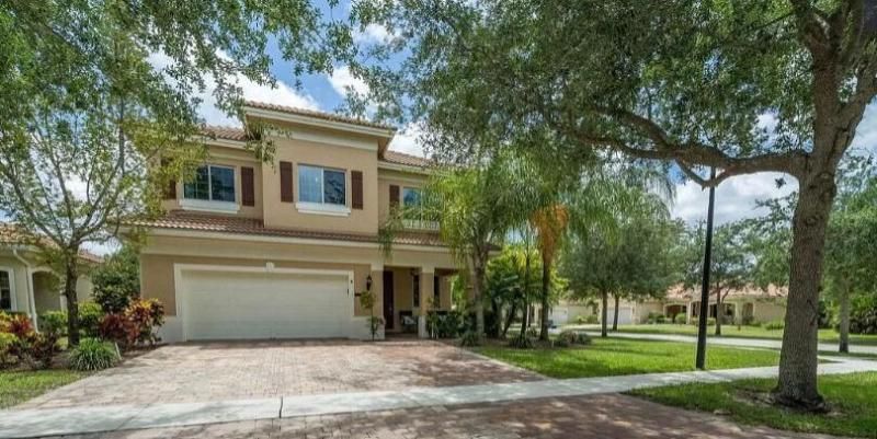 MLS #RX-11075042 image #0