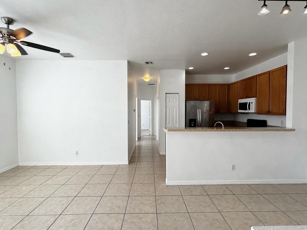 MLS #RX-11075909 image #0