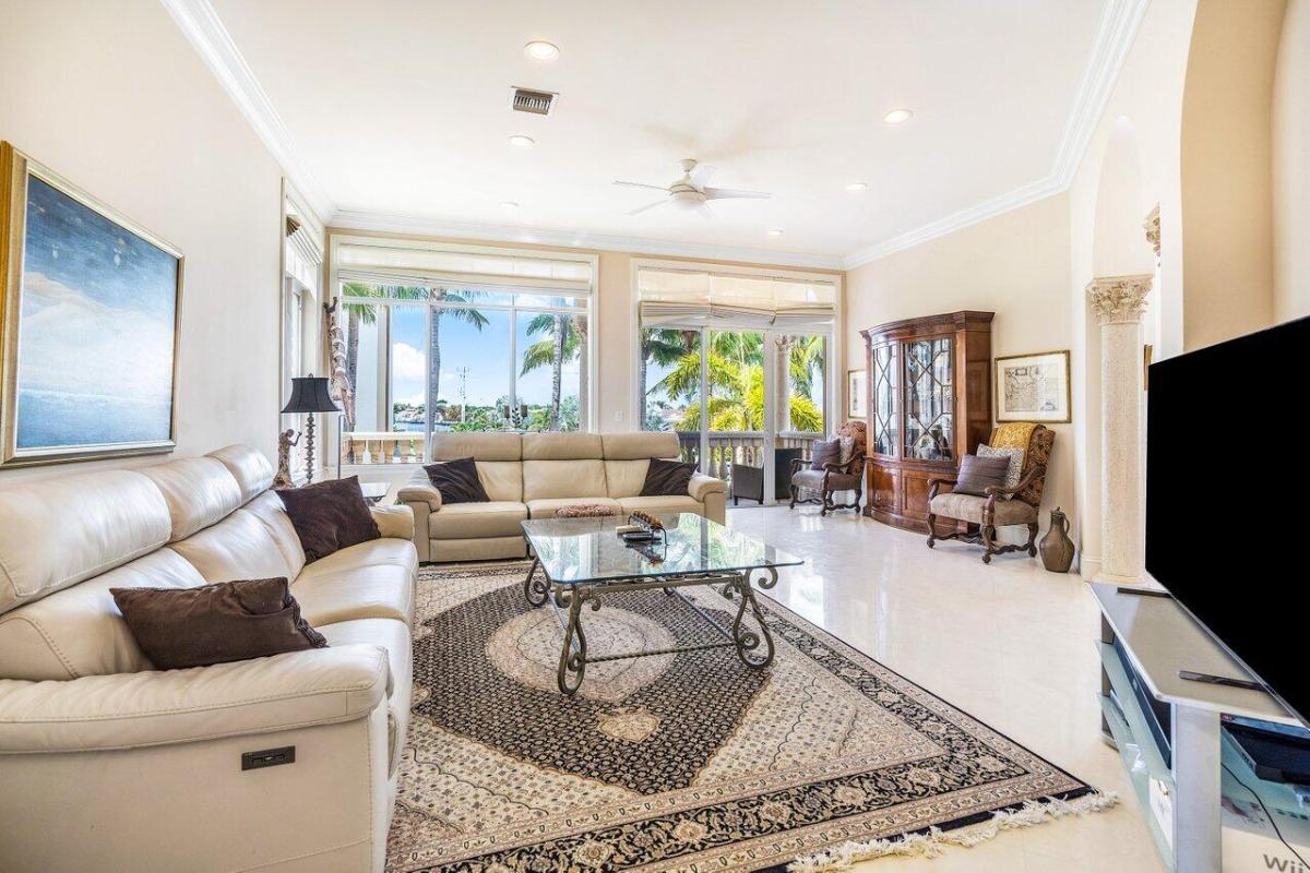 MLS #RX-11077440 image #0