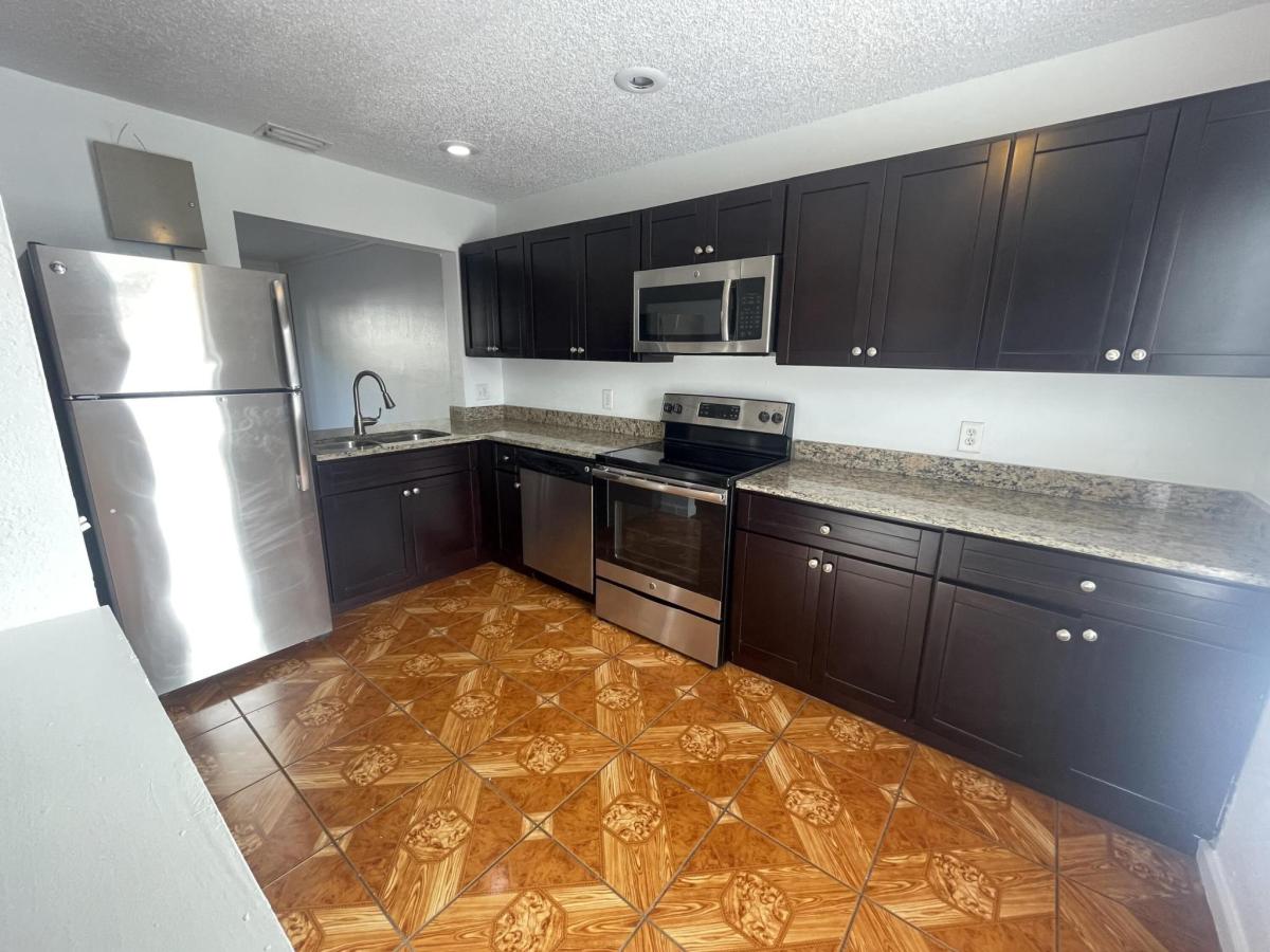 MLS #RX-11079999 image #0