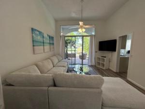 MLS #RX-11080778 image #0